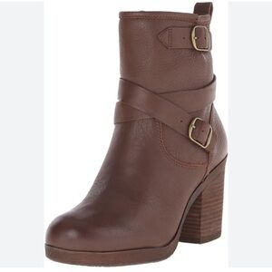 Lucky Brand Orenzo boots in‎ nutmeg size 7.5